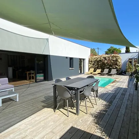 Villa Des Pins *